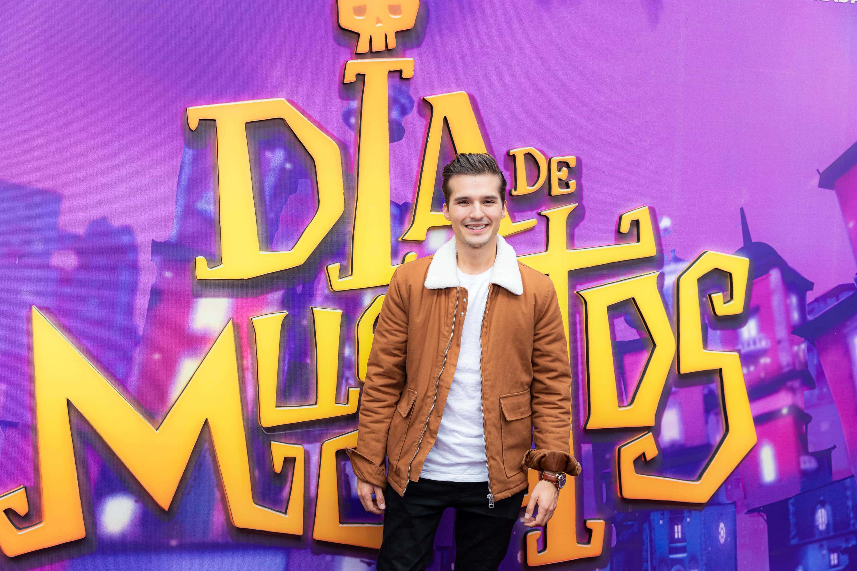 Memo Aponte da voz a Pedro en Día de Muertos